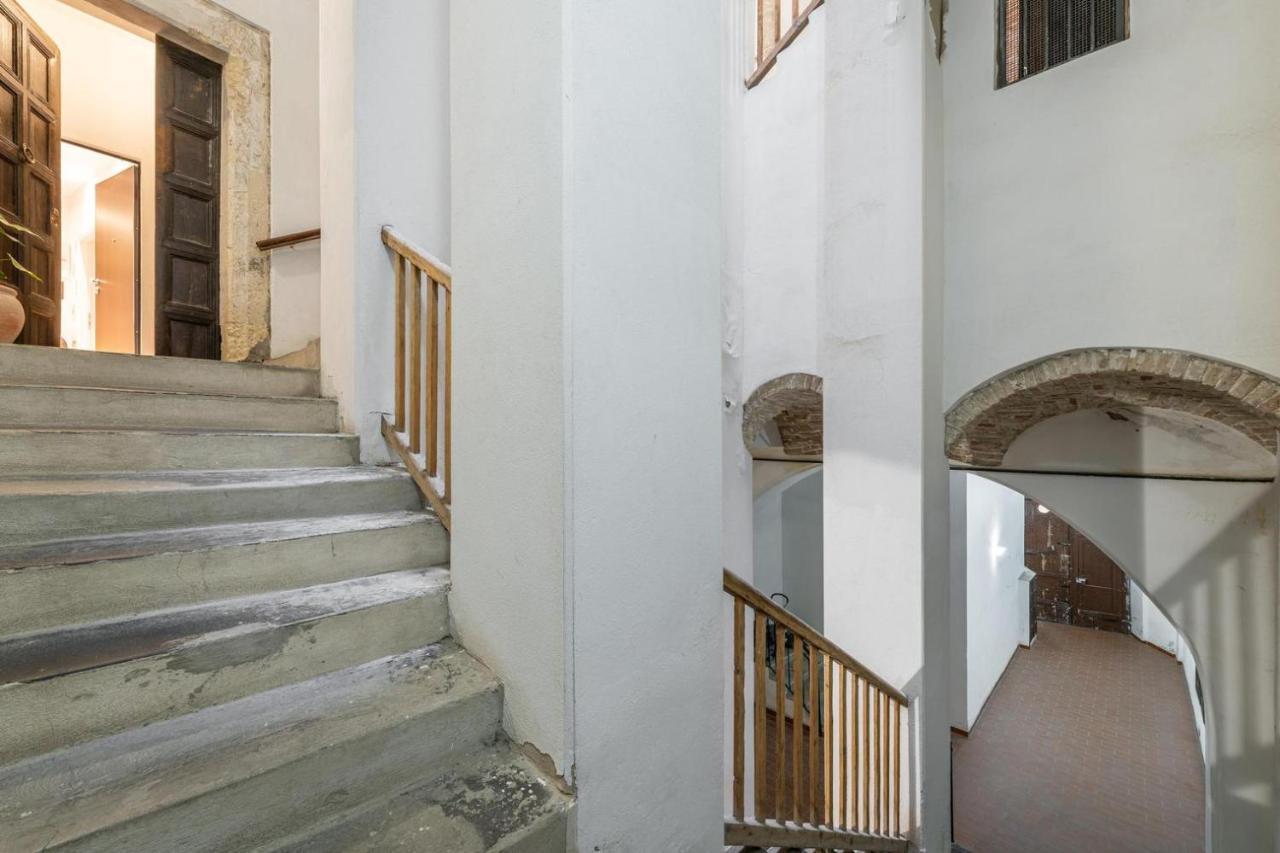 Apartment Borro Palace *